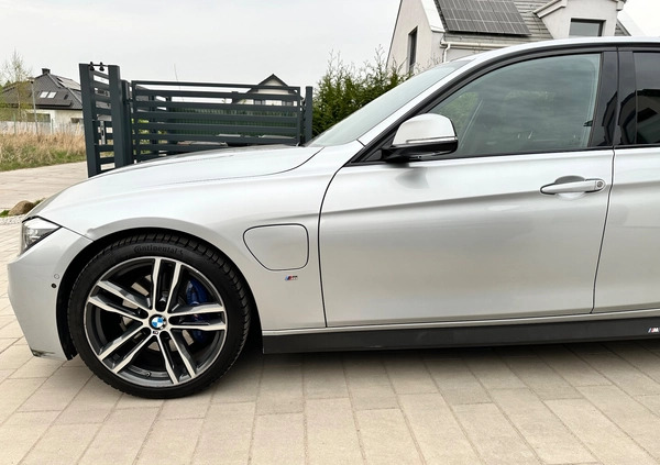 BMW Seria 3 cena 74000 przebieg: 167000, rok produkcji 2017 z Szczecin małe 781